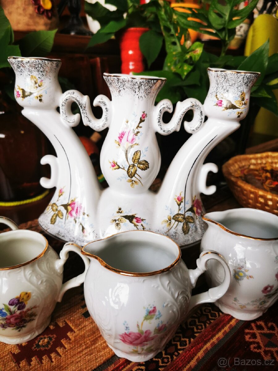 Porcelánový svícen a 4x mléčenky - 2
