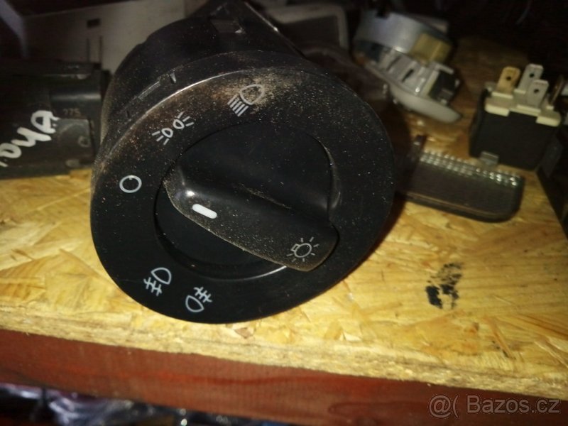 Octavia 1 golf IV Sharan vypínače světel - 2