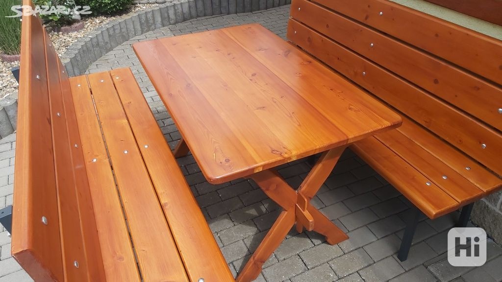 Prodám dřevěný stůl z masivu - 2