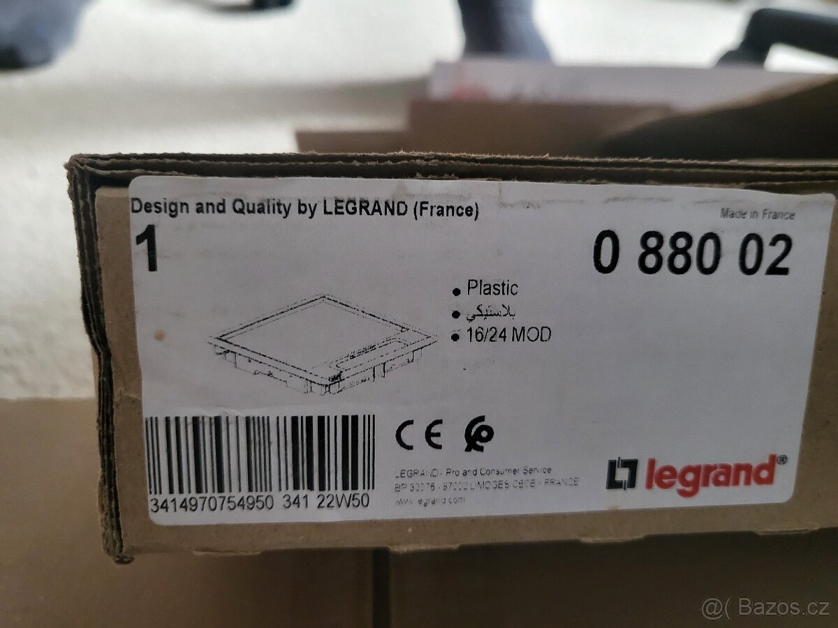 3x nový plastový kryt podlahové krabice Legrand 088002 - 2