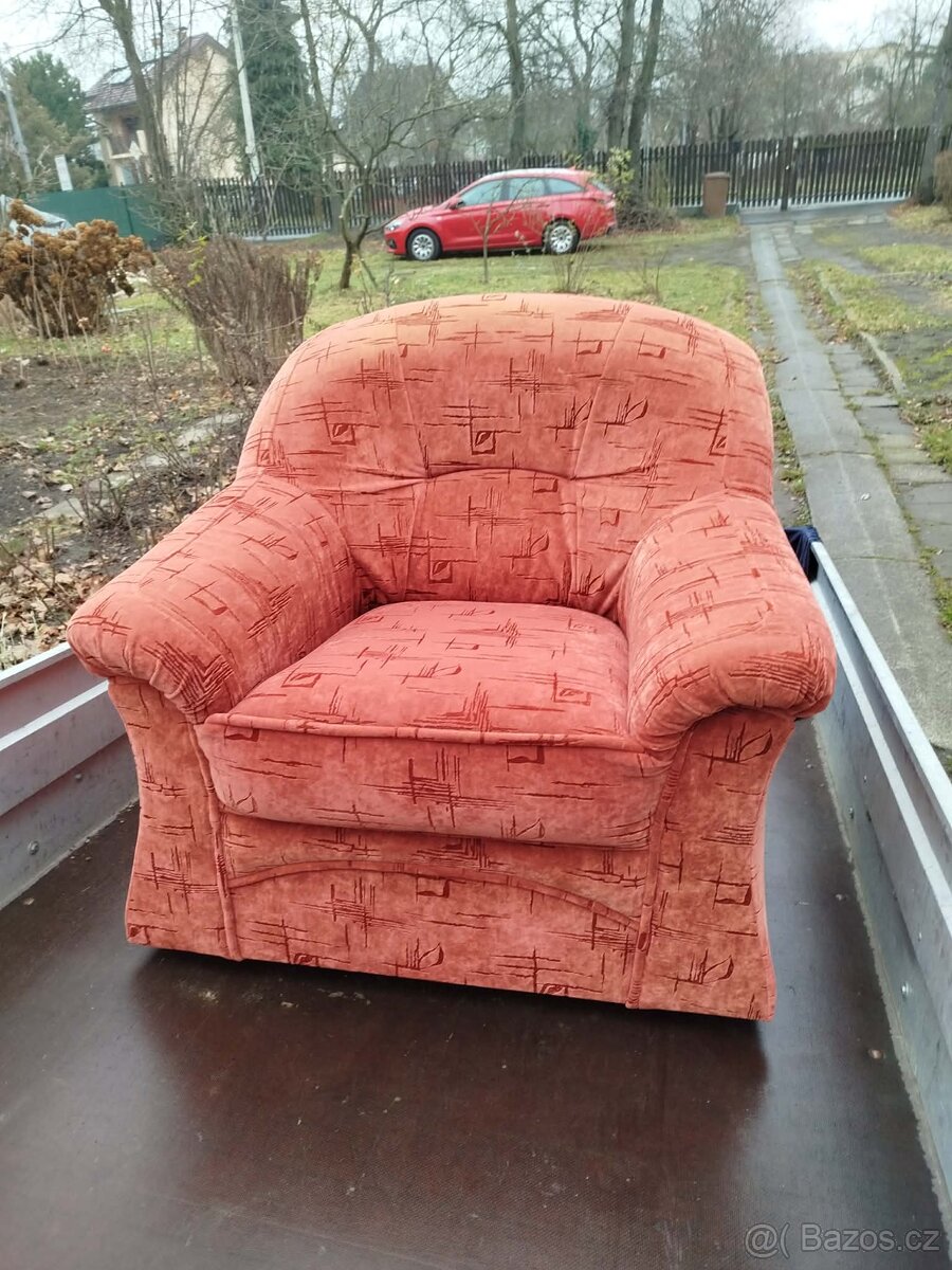 Gauč a křeslo - 2