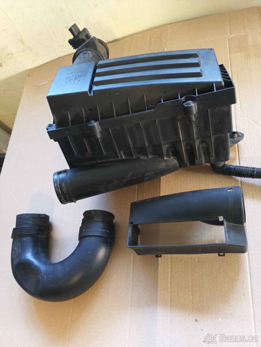 Filtr box vw Touran škoda Octavia - 2