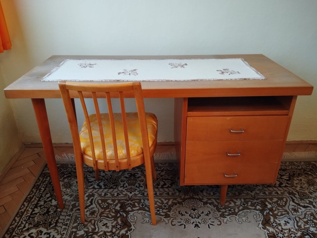 Prodám stůl se židlí - 2