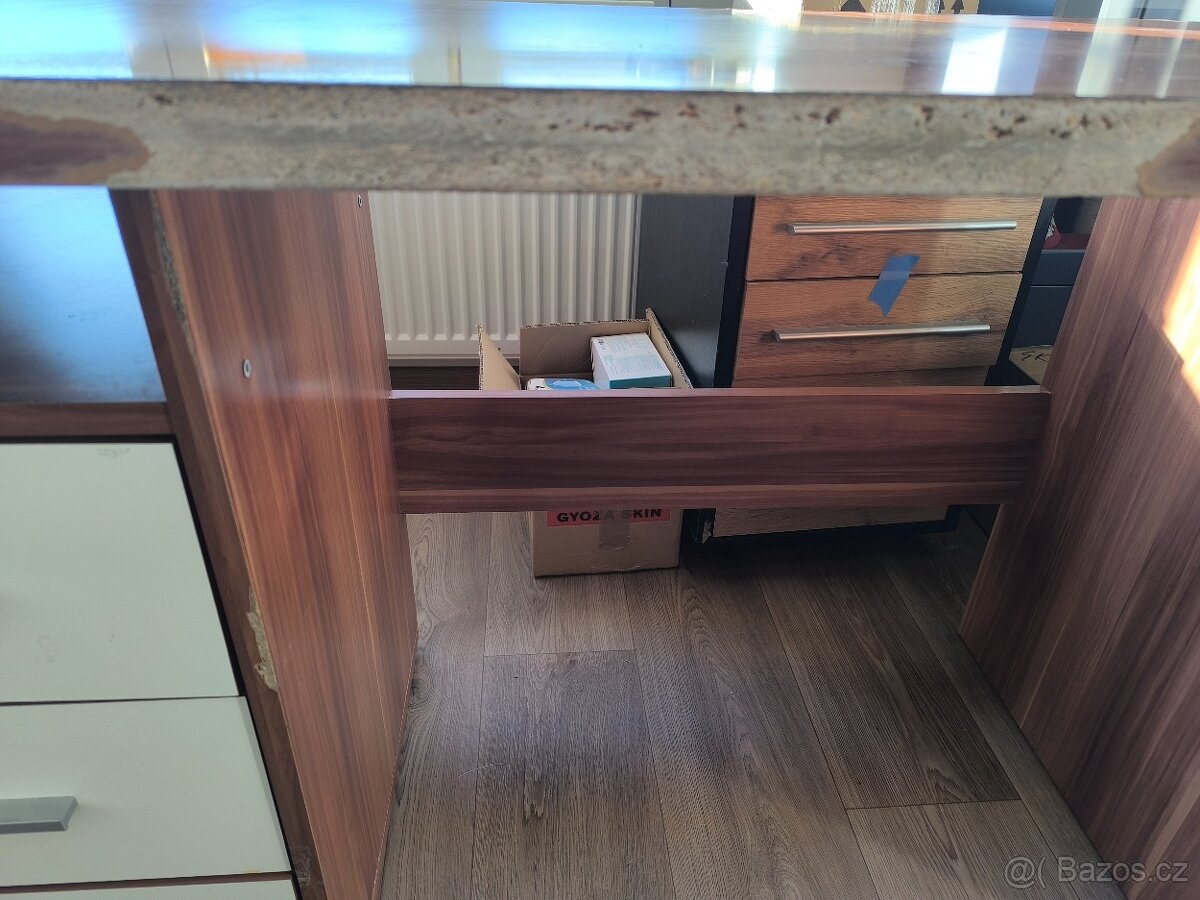 Psací stůl - 2