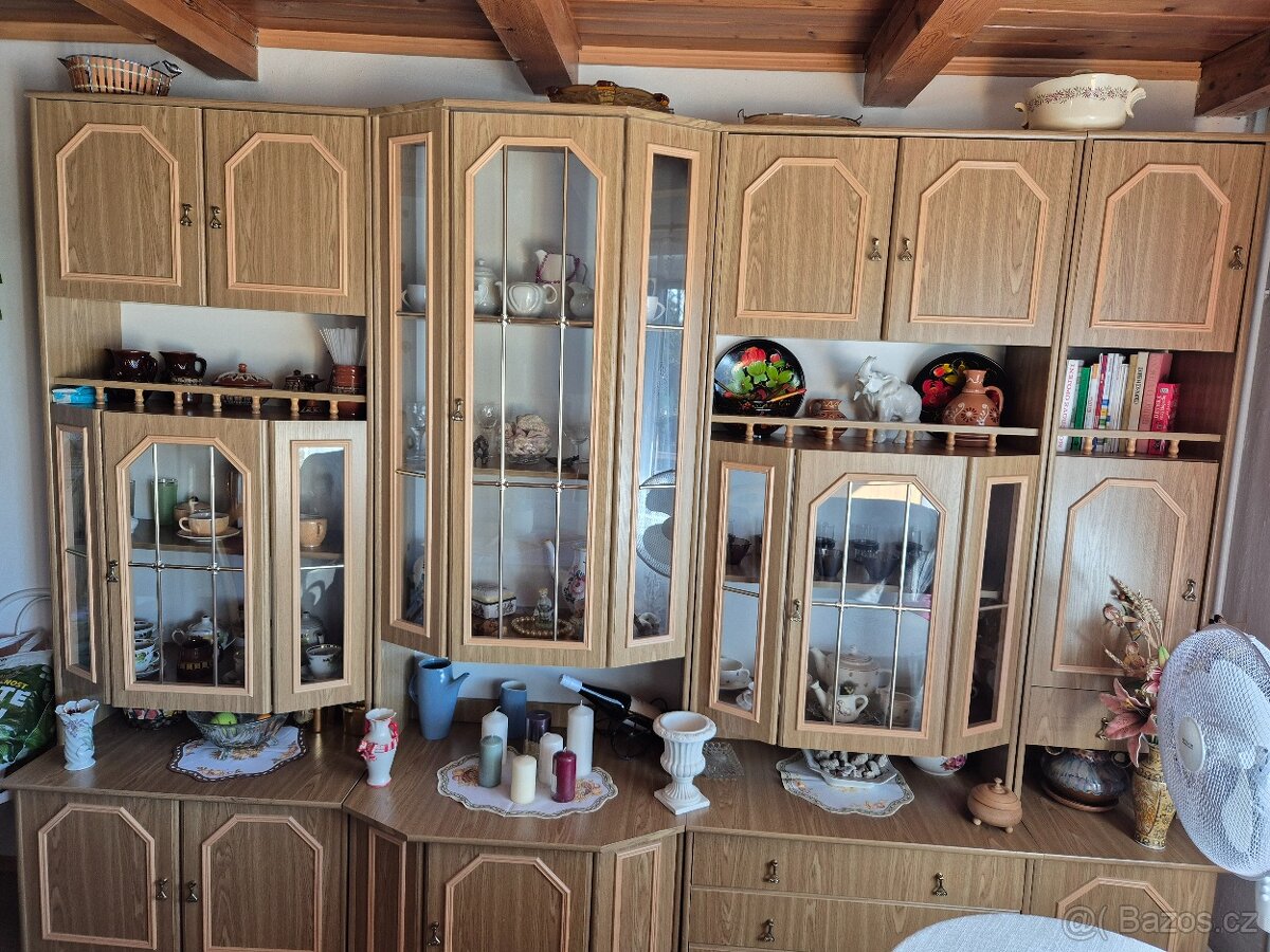 Prodáno obývací stěnu - 2