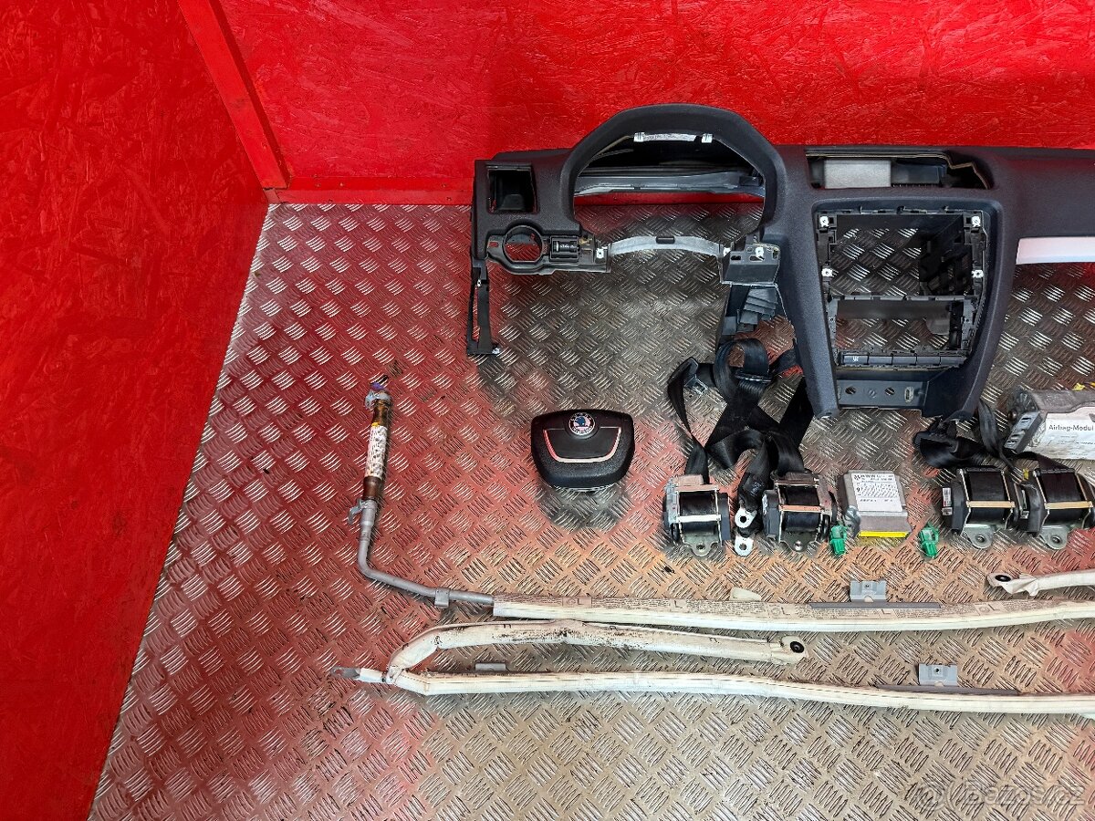 AIRBAGOVÁ SADA ŠKODA OCTAVIA 2 FACELIFT - 2