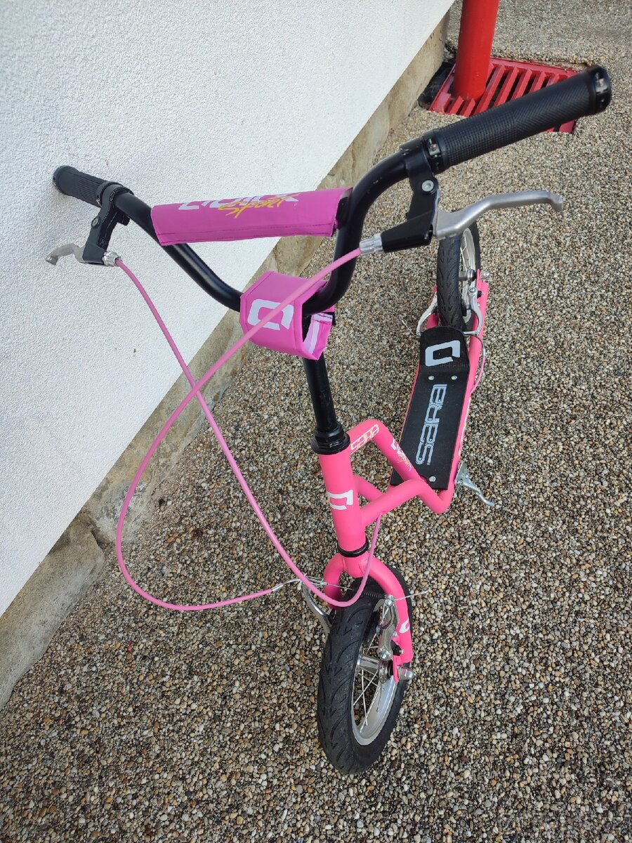 Koloběžka Sara - 2