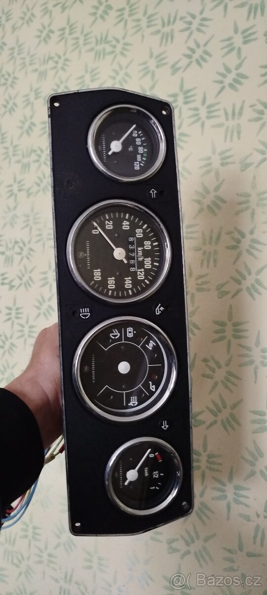 Škoda 120 gls budiky chrom - 2