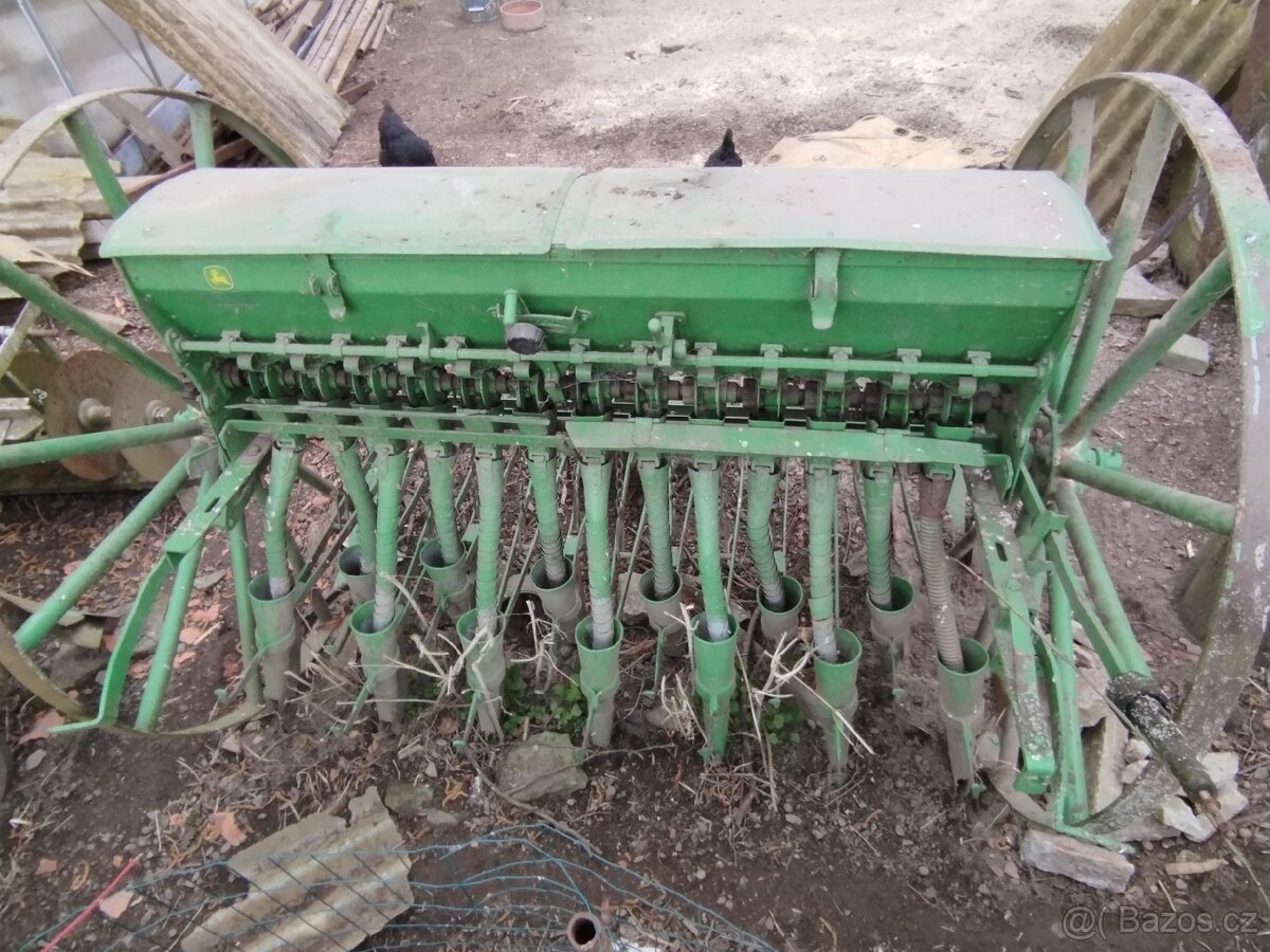 Secí stroj upravený za traktor - 2