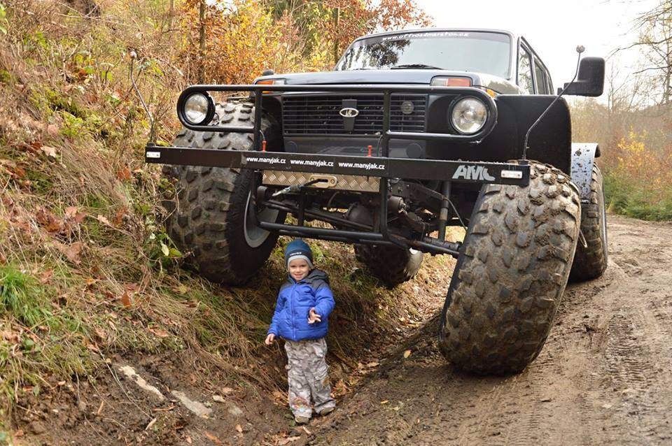 Lada Niva Bronto Extrém