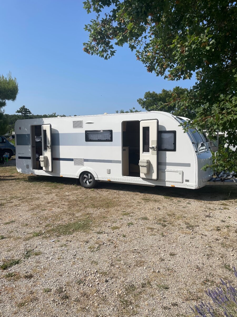 Adria Adora 673 PK - zánovní, výbava - odpočet DPH