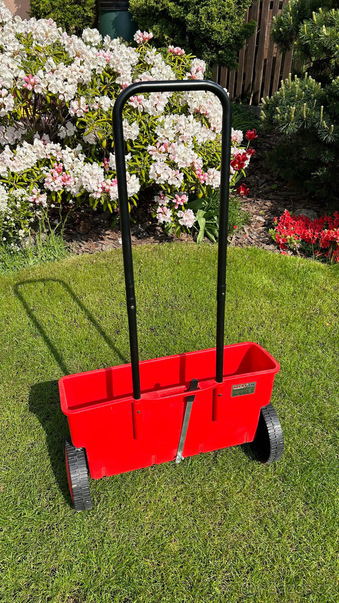 Posypový vozík - HECHT 220 - 2