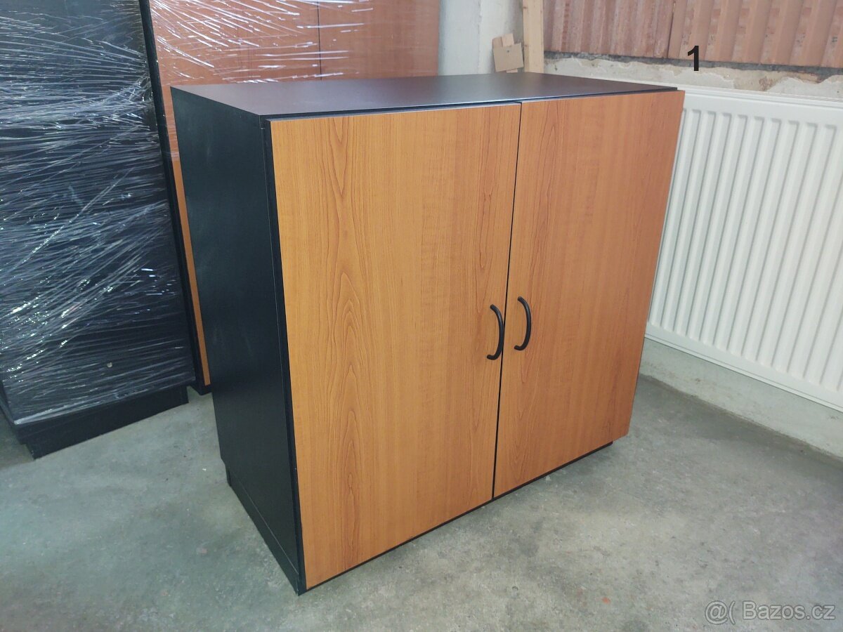 Kancelářský nábytek - 2