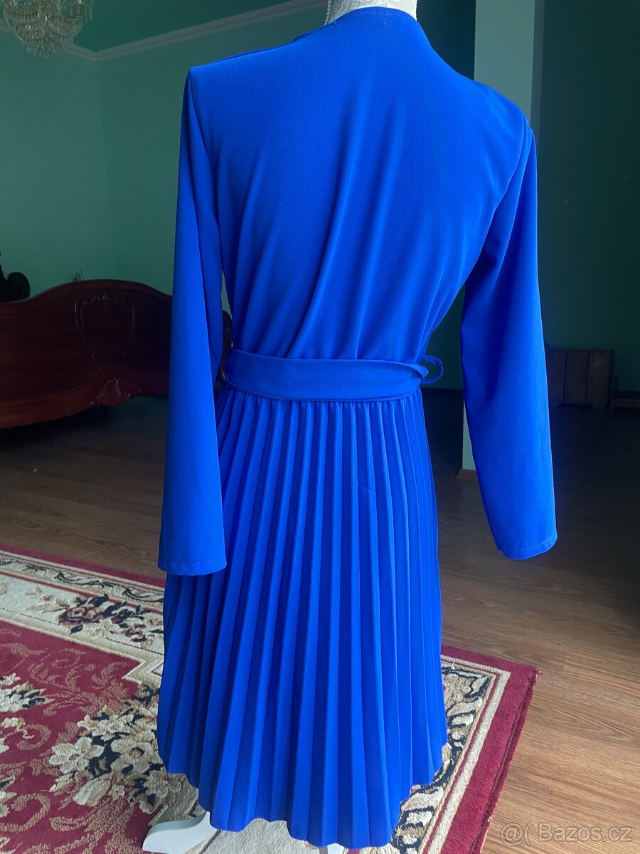 Krásné, nové, královský modré šaty vel.M - 2