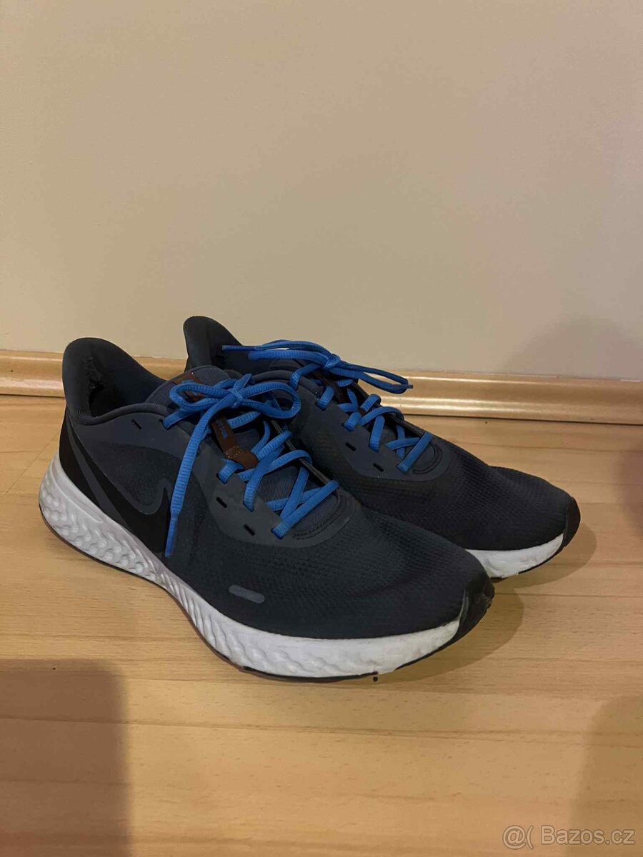 Tenisky Nike Revolution 5, velikost: 46 - 2