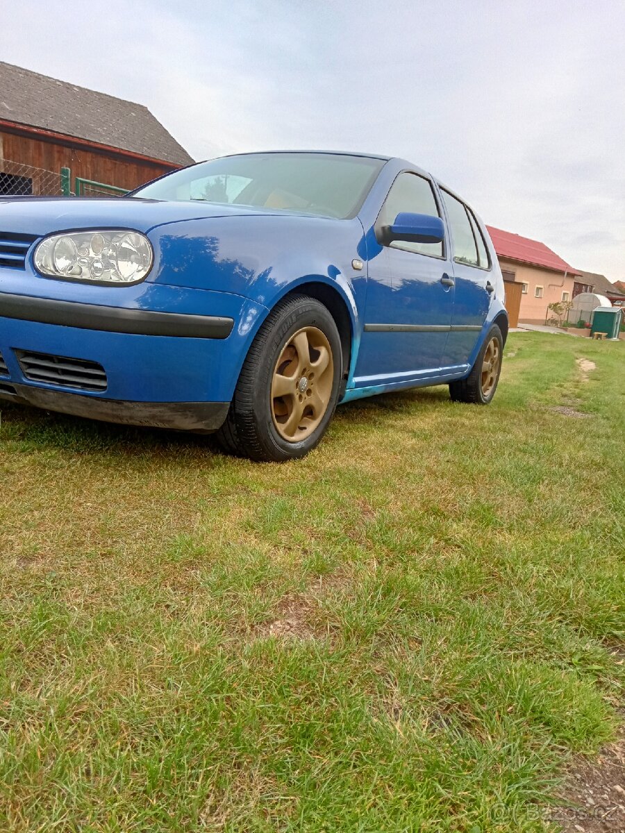 Prodám Volkswagen golf - 2