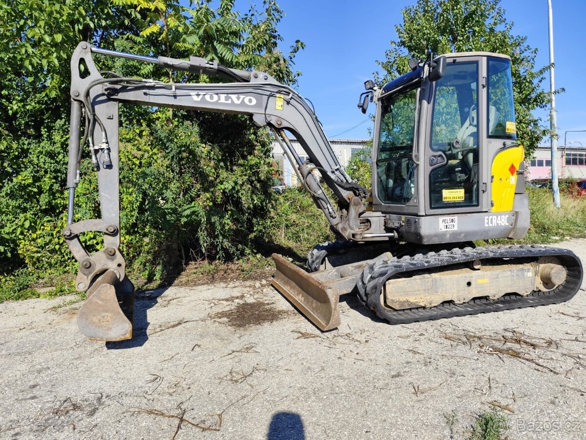 Bagr Volvo, 5000kg, 3x lyžica. - 2