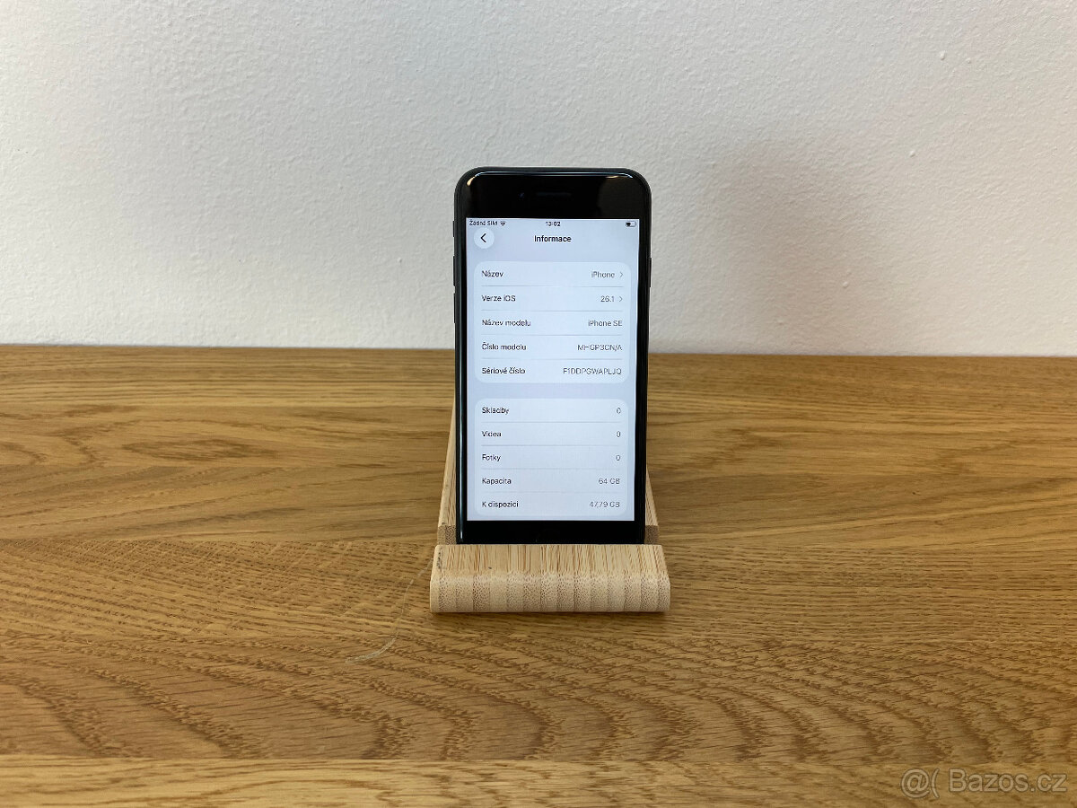 Apple iPhone SE2020 128GB Black - perfektní stav,baterie 91% - 2