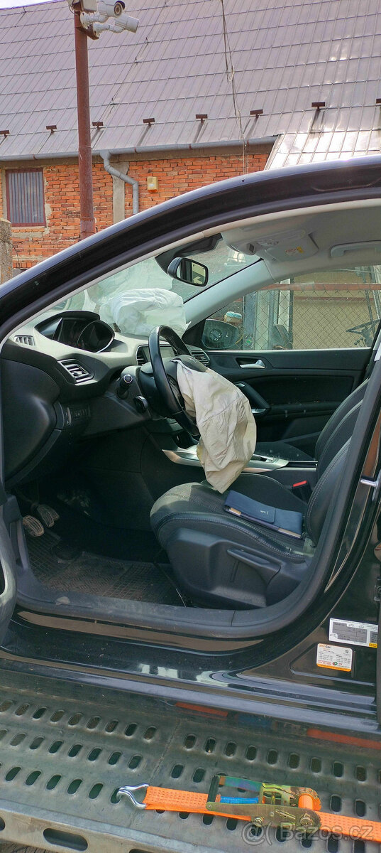 Peugeot 308, T9, 2.0BlueHdi, 110kw, najeto 88.518km - 2