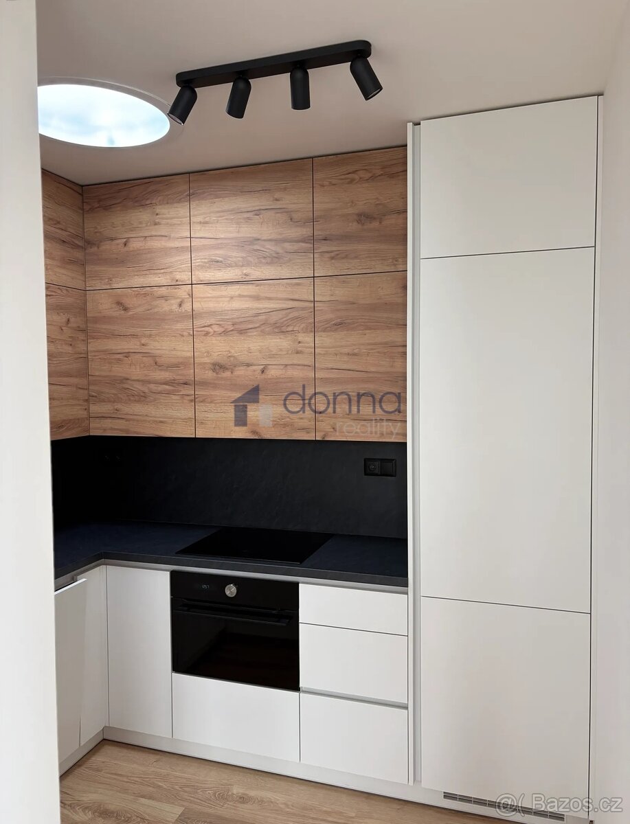 Pronájem bytu 2+kk/T, 45m² + terasa 23m2, ul. Hofbauerova, P - 2