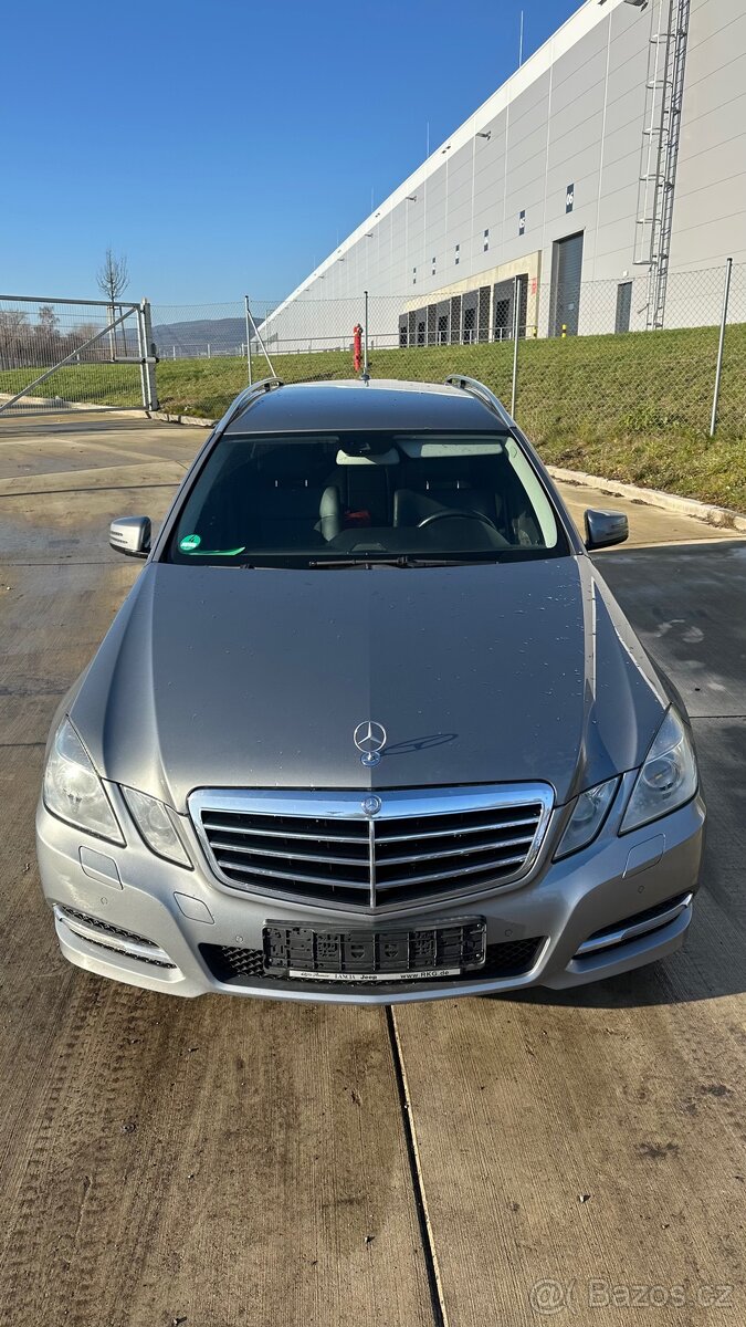 Mercedes-Benz E-Class W212 220 CDI • Avantgarde • 2011 - 2
