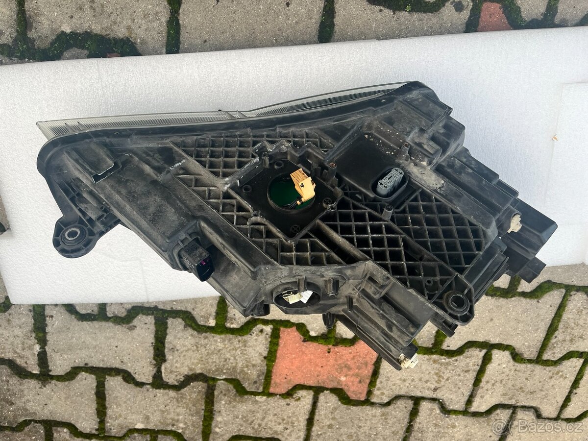 Škoda Superb 3 do 2019, LP světlomet - 2