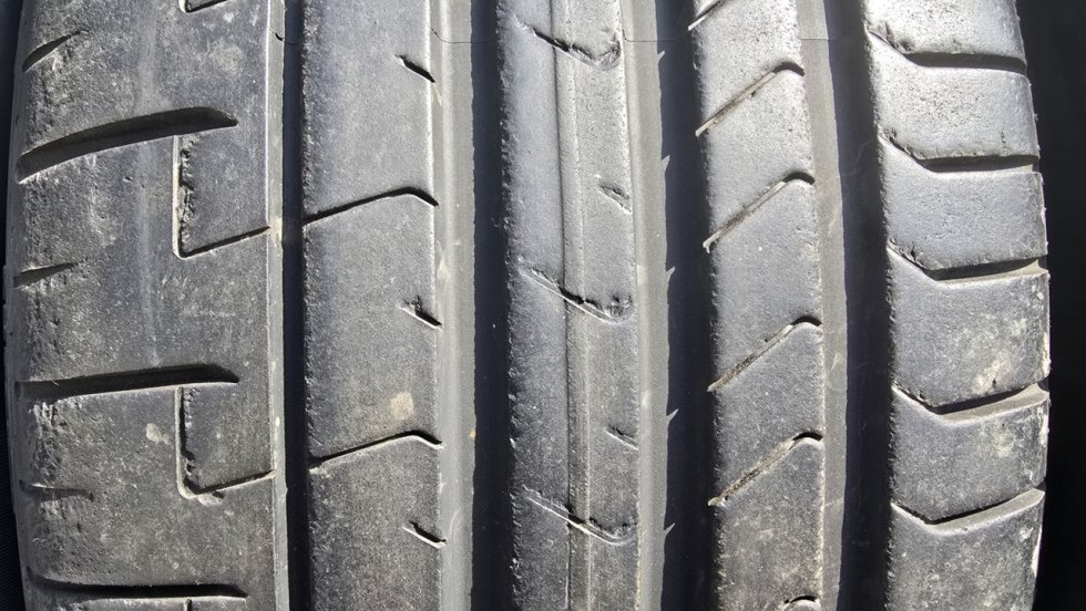 Letní pneumatiky 255/45/19 Pirelli - 2