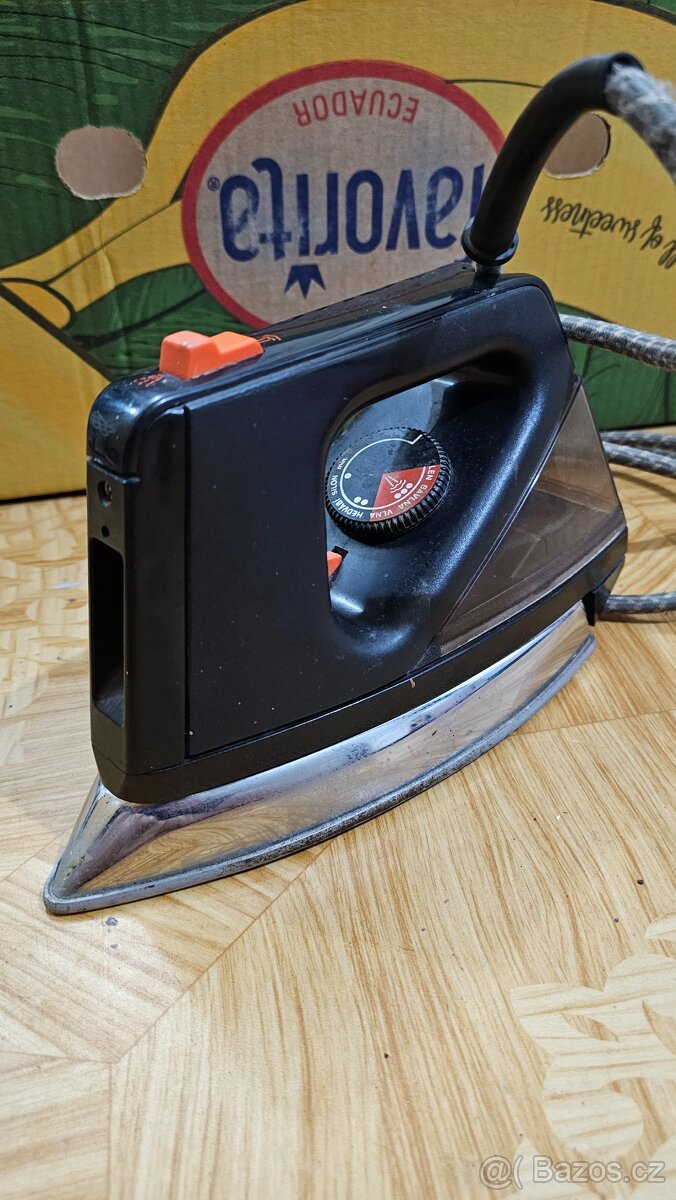 Retro napařovací žehlička - 2