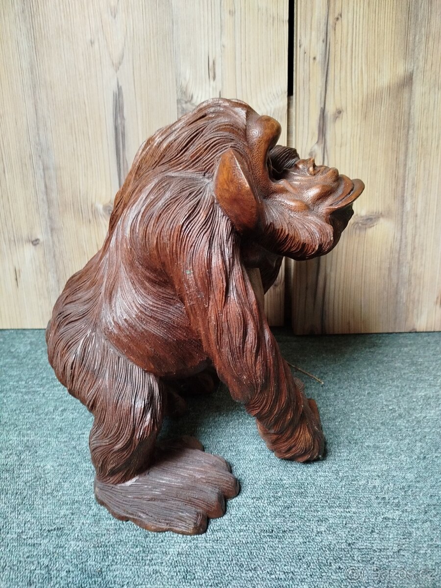 Socha opice z tropického dřeva ruční práce - 2