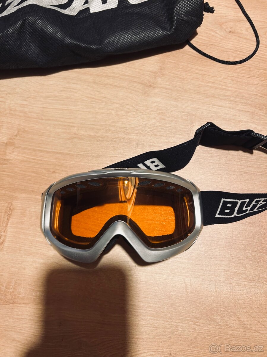 Lyzarska helma & bryle - 2