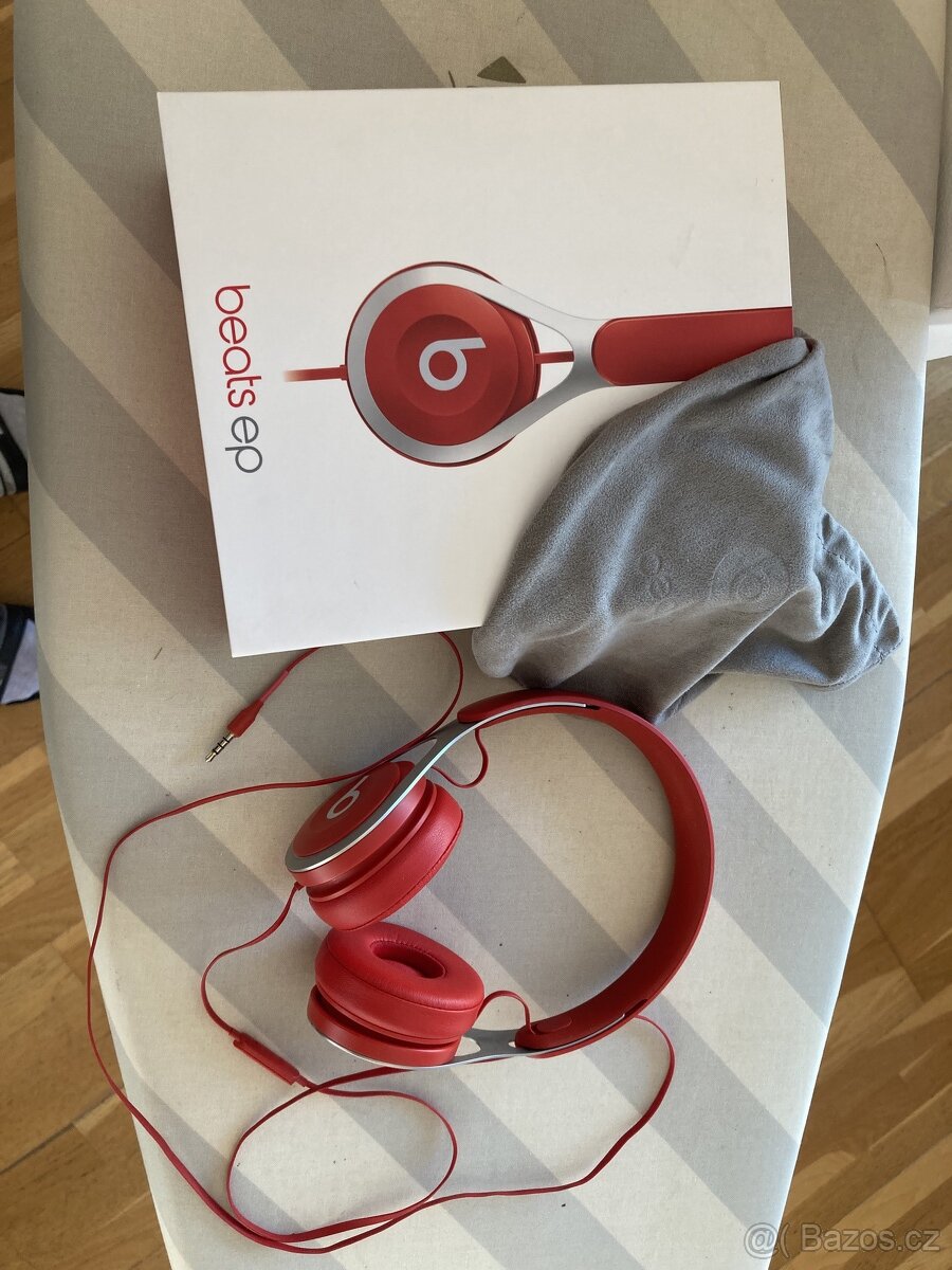 Sluchátka Beats EP červená - 2