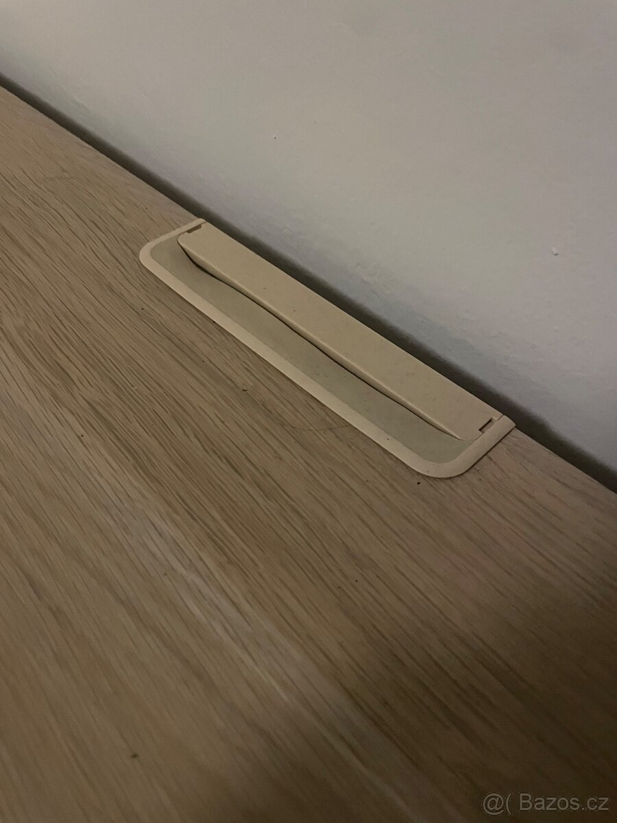 Televizní stolek - 2