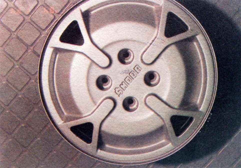 Poklice bertone škoda favorit - 2