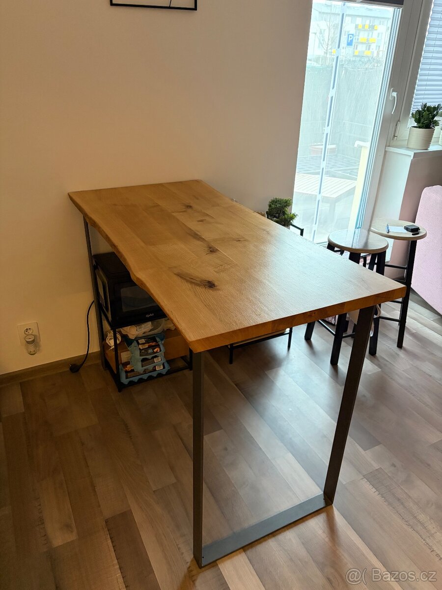 Barový stůl z masivu - 2