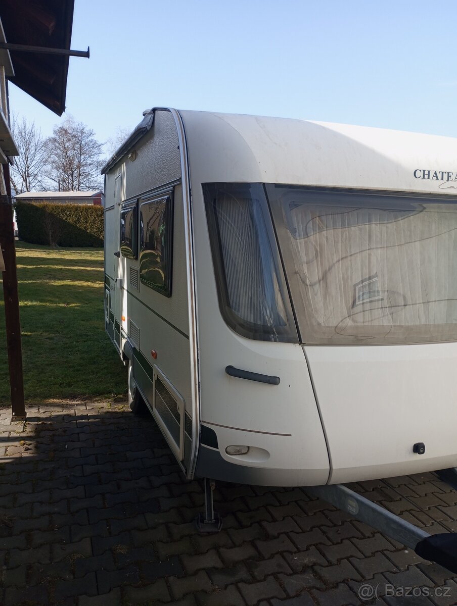 Chateau 403C r.v.2001 el.mover+markýza - 2