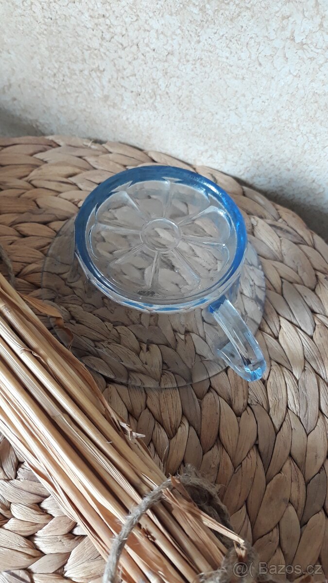 Velmi stará skleněná miska. Modré sklo. - 2