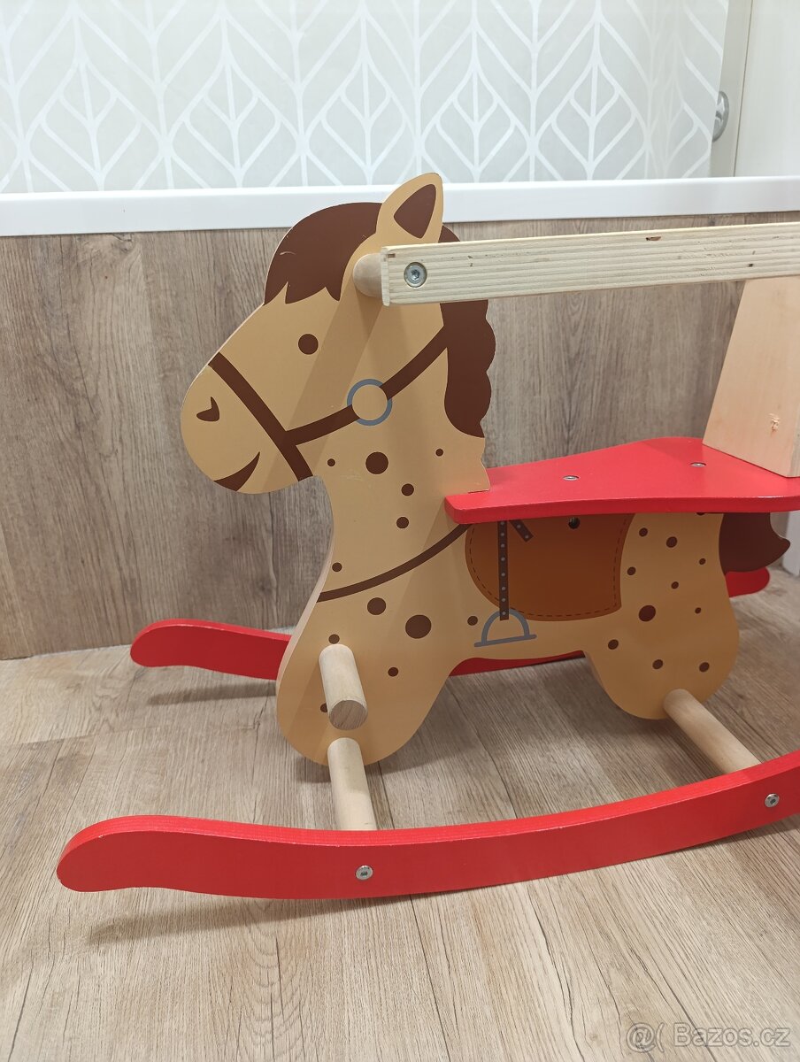 Dřevěný houpací kůň - 2