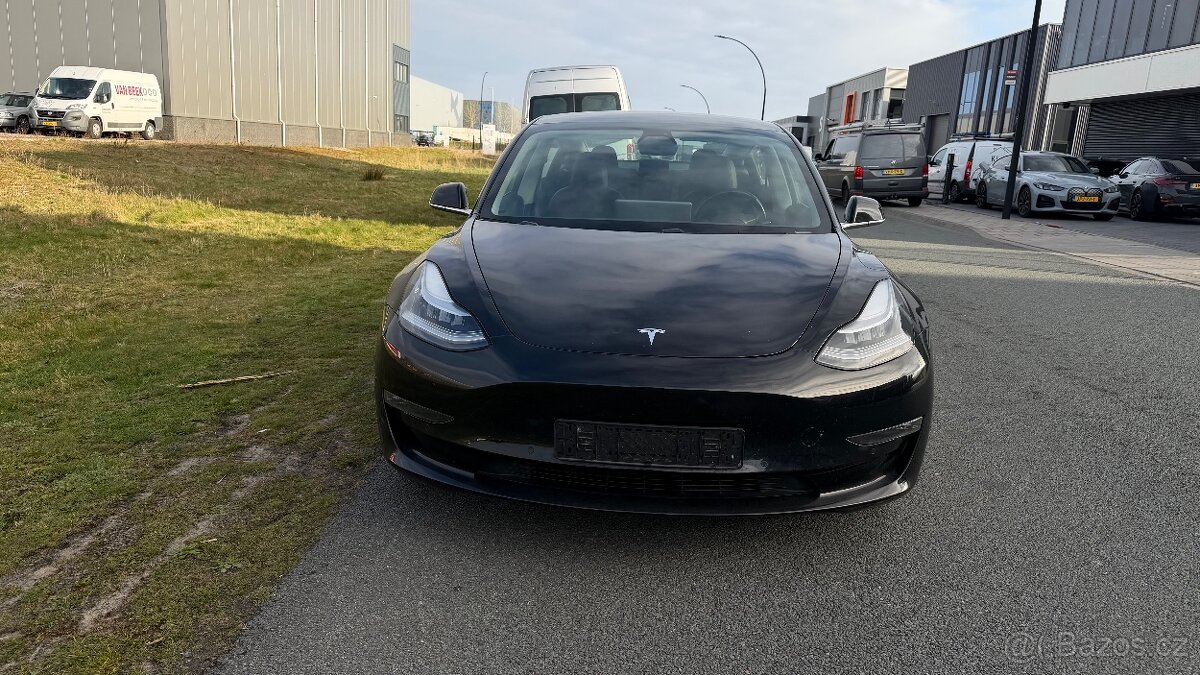 Tesla Model 3, Long Range AWD 75kWh Ojeté, 6/2019, - 2