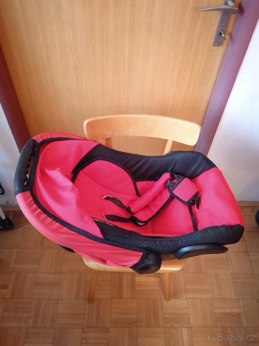 Kočárek Hebart - 2