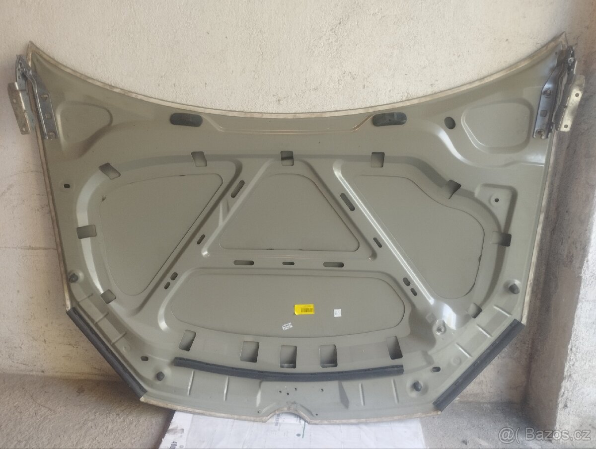 Kapota Volkswagen Golf 6 - 2