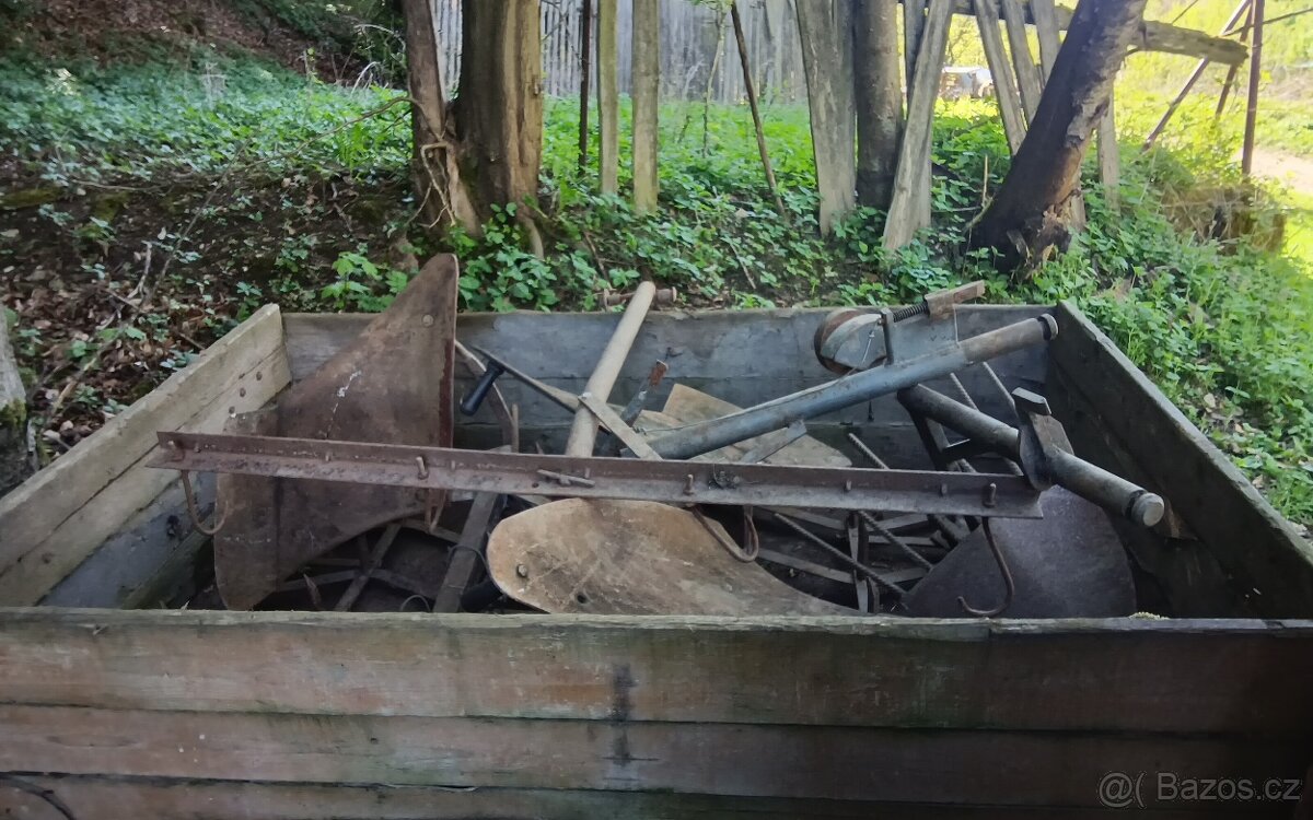 Pluh za malotraktor. - 2