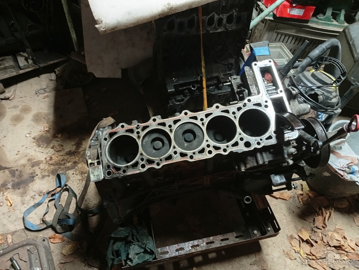 Části z motoru Sprinter 2.9l (602.980) - 2