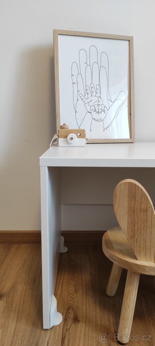 Stůl Ikea Smastad - 2