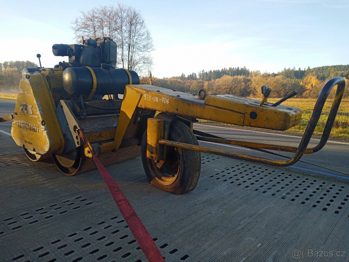 Prodám vibrační válec stavostroj vw3403 - 2
