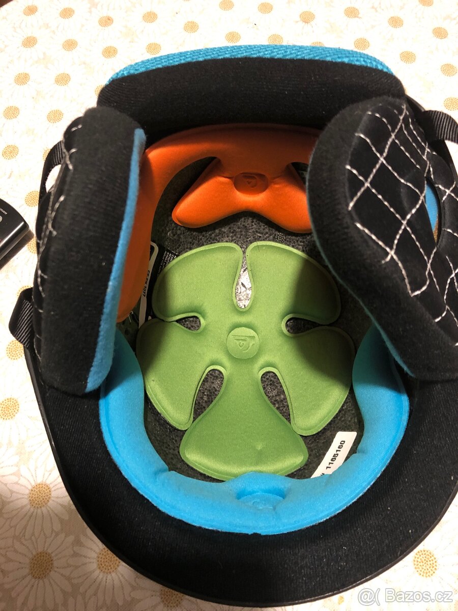 Lyžařská přilba - 2