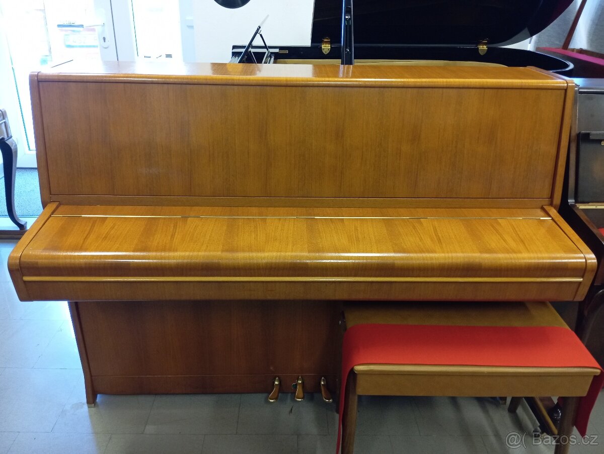 Rösler/Petrof mod.109-Dovoz i na Štědrý den 24.12. - 2