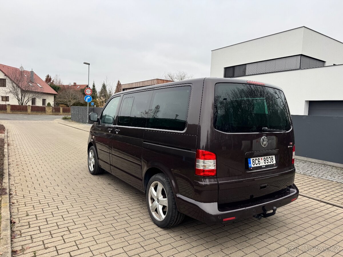 VW Multivan 2.5 TDI 128kW 4Motion Highline 7 míst - 2