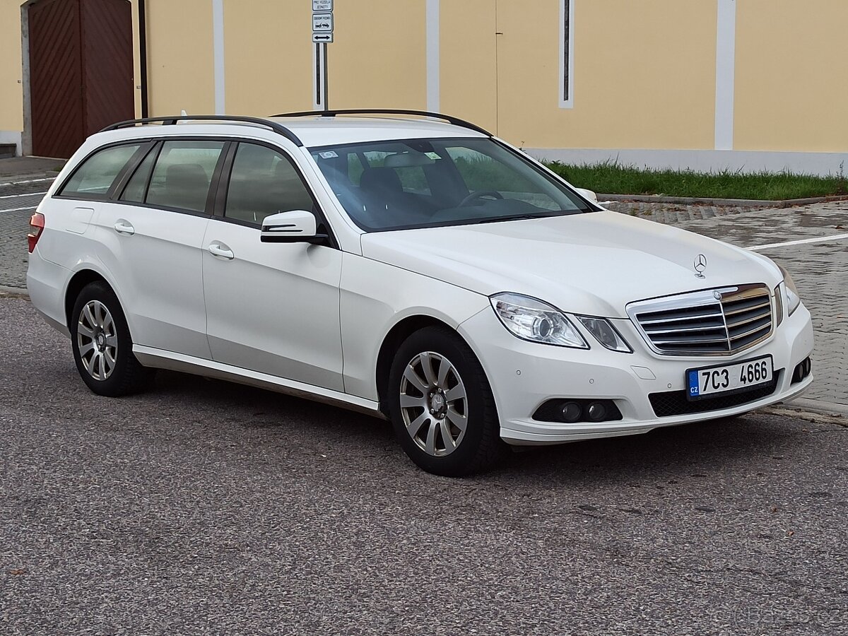 MERCEDES E220 CDi - 11/2010 - MANUÁL - PRODEJ / VÝMĚNA - 2