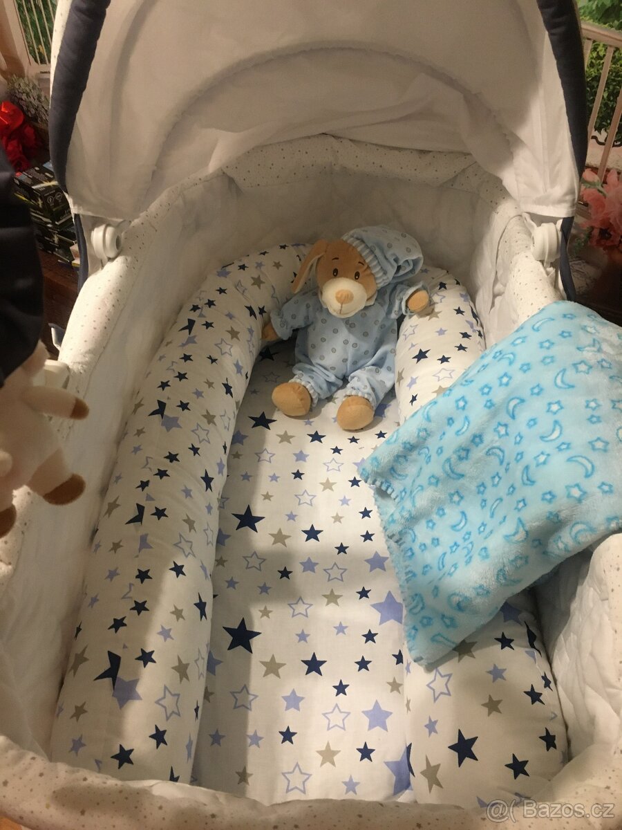 set do kočárku, postýlky - 2