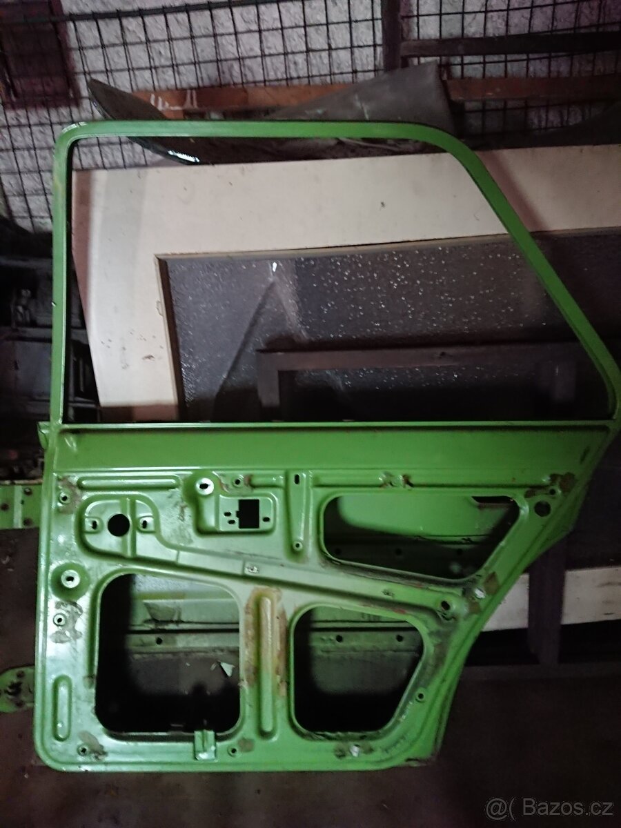 Zadní pravé dveře Škoda 120, Z. levé Škoda Favorit - 2